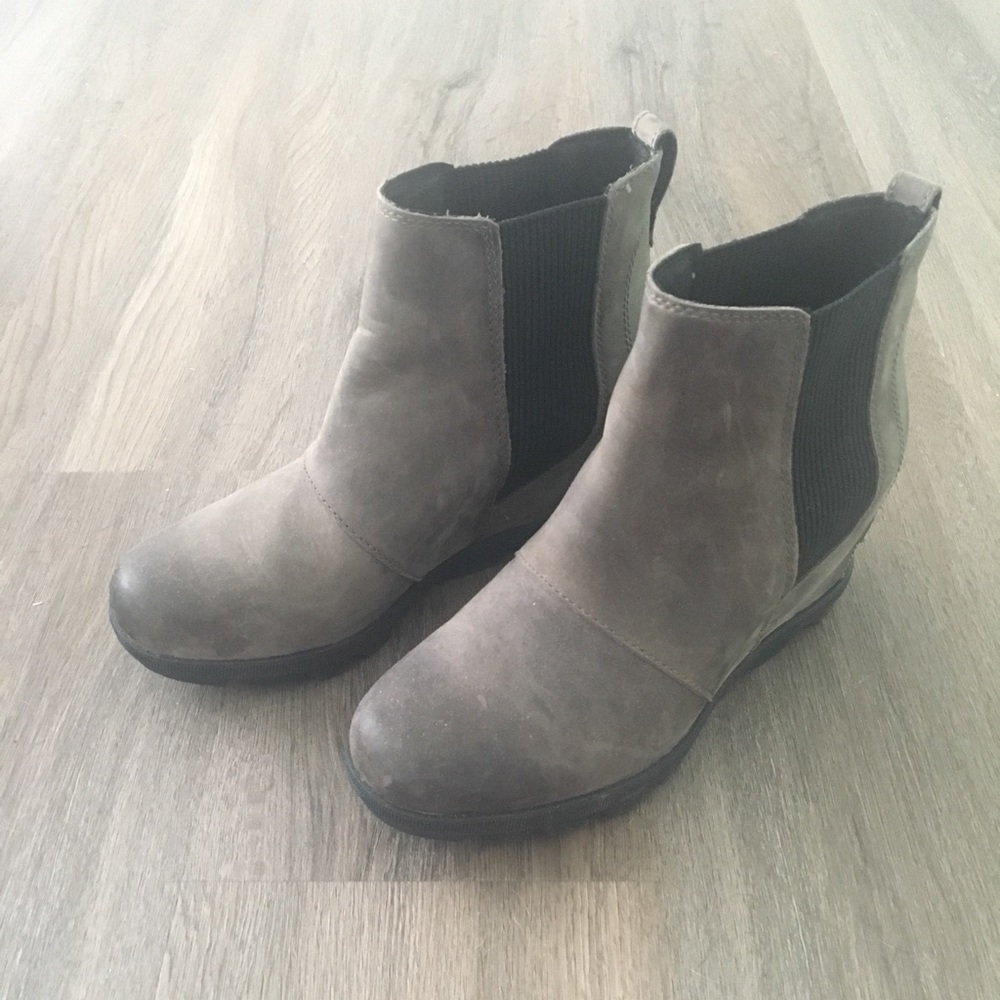 Women’s Sorel Wedge. Size 8